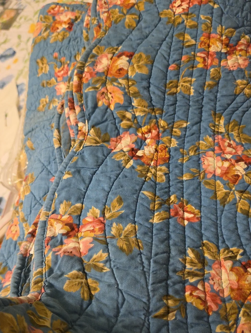 Blue Floral Quilted Throw - Classic Floral Design